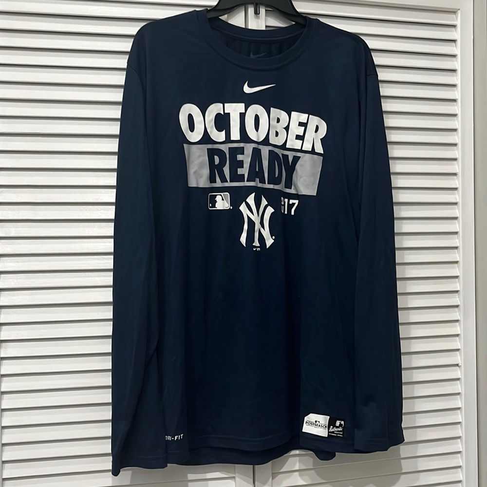 Yankees- Mens Long sleeve